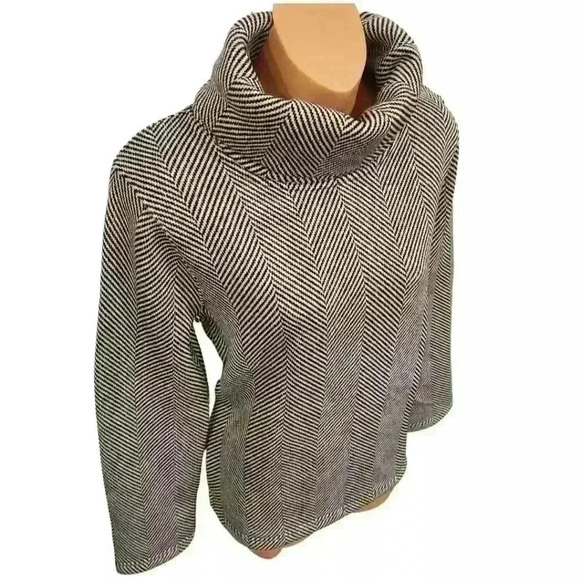 J Crew Funnelneck Black Herringbone Print Fleece Lined Comfy Pullover Sweater - Picture 4 of 14